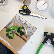 Mein Kursprojekt: Einführung in die Mosaikkunst - ein Mosaik-Projekt mit Kindern. Un projet de Artisanat, Design, Fabrication de mobilier, Décoration, Céramique , et DIY de Alisa Kubitzky - 27.08.2021