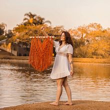 Meu projeto do curso: Macramê: nós básicos e complexos. Un proyecto de Diseño de complementos, Diseño de interiores, Decoración de interiores, Tejido, Macramé y Diseño textil de Nicole Finotti - 17.01.2022