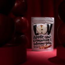 LUV. The bite size wonder. Un progetto di Naming, Br, ing, Br, identit, Design, Graphic design, Packaging, Lettering, Lettering digitale e Ritocco fotografico di Boo Republic (Marios Georntamilis) - 20.01.2021