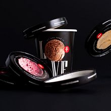 All you need is love. Un projet de Packaging, Design graphique, Br et ing et identité de After - 19.01.2022