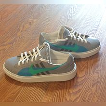 My project in Sneaker Restoration and Customization course . Desain Aksesori, Desain Busana, Lukisan Akrilik, DIY, Upc, Dan cling proyek oleh Renato Schmid - 01.26.2022