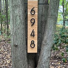 Address signs. Un progetto di Falegnameria  di Bill Diedrich - 26.01.2022