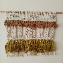 Mi Proyecto del curso: Introducción al macramé: creación de un tapiz decorativo. Accessor, Design, Arts, Crafts, Interior Design, Decoration, Fiber Arts, Macramé, and Textile Design project by otorreshostench - 01.31.2022
