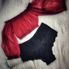 Flat lay de lencería. Un proyecto de Fotografía con móviles, Instagram, Fotografía para Instagram, Fotografía Lifest y le de Melissa Mendez - 31.01.2022