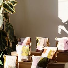Meadows patchwork pouches. Un proyecto de Teñido Textil, Costura y Diseño textil de Rebecca Rigg - 02.02.2022
