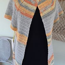 Mi Proyecto del curso:  Top-down: prendas a crochet de una sola pieza. Un proyecto de Diseño de moda, Tejido, DIY, Crochet y Diseño textil de leylasammur - 04.02.2022