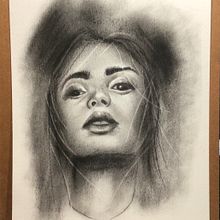My project in Artistic Charcoal Portraiture: Creating Atmosphere course. Traditional illustration, Fine Arts, Drawing, Portrait Drawing, Realistic Drawing, and Artistic Drawing project by lindabekkering - 02.05.2022