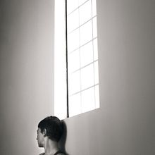 'Silence'. Photograph, Photograph, Post-production, Photo Retouching, Portrait Photograph, Studio Photograph, Fine-Art Photograph, Photomontage, and Self-Portrait Photograph project by Gabby Villalba - 02.06.2022