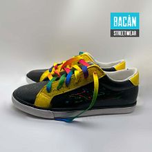 Mi Proyecto del curso: Restauración y personalización de sneakers. Accessor, Design, Fashion Design, Acr, lic Painting, DIY, Upc, and cling project by Sergio G. Cabezas - 02.06.2022