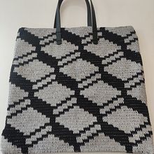 Mi Proyecto del curso: Diseño de patrones en crochet: encuentra tu propio estilo. Accessor, Design, Pattern Design, Fiber Arts, DIY, and Textile Design project by Lydia Saettone - 02.08.2022