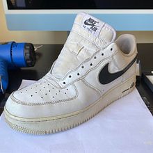 Mi Proyecto del curso: Restauración y personalización de sneakers "Wrap AF1". Un proyecto de Diseño de complementos, Diseño de moda, Pintura acrílica, DIY, Upc y cling de Ignacio Marchant Cortés - 09.02.2022