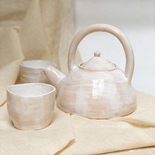 ceramic tea pot. Artesanato, Artes plásticas, Escultura, e Cerâmica projeto de Juliana - 09.02.2022