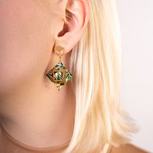 Mayumi Origami Earrings Collection. Jewelr, Design, Arts, Crafts, and Paper Craft project by Mayumi Fukuda - 02.09.2022