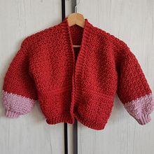 Mi Proyecto del curso: Crochet: diseña y teje prendas de estilo romántico. Fiber Arts, DIY, Crochet, and Pattern Design project by Claudia Luque - 02.11.2022