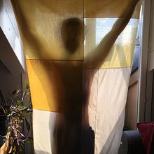 My curtain made from naturally dyed plants and recycled textile. Projekt z dziedziny Craft, Upc, cling i Farbowanie tkanin użytkownika Clara - 12.02.2022