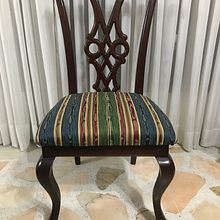Mi Proyecto del curso: Restauración y tapizado de sillas. Un progetto di Artigianato, Design e creazione di mobili, Interior design, DIY, Falegnameria , Upc, cling, Restauro, upc e cling di mobili di Jaime Flaker Ayala - 11.02.2022