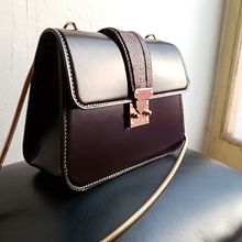 My project in Professional Leather Handbag Design course. Projekt z dziedziny Design, Projektowanie dodatków, Craft, Projektowanie mod,  Sz i cie użytkownika Dimitris Gikopoulos - 14.02.2022