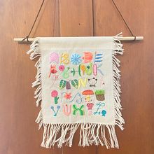 My project in Introduction to Raised Embroidery course. Un proyecto de Bordado y Diseño textil de catgeo - 16.02.2022