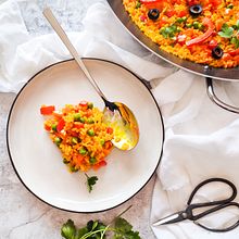 My project in Food Styling and Photography for Instagram course: Veg paella. Photograph, Social Media, Photo Retouching, Mobile Photograph, Product Photograph, Digital Photograph, Food Photograph, Instagram Photograph, Lifest, le Photograph, Food St, and ling project by Linda Menozzi - 02.17.2022