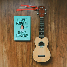 Penguin Random House. Social Media, Photograph, Product Photograph, Br, and Strateg project by Carla Bonomini - 02.17.2022