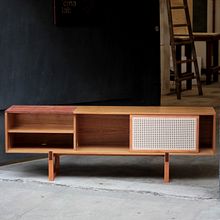 Rack Amora. Un projet de Design , et Fabrication de mobilier de Jucá Mobília - 17.02.2022