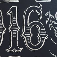 Mural de Ano Novo 2015/2016. Design, Traditional illustration, Lettering, T, pograph, and Decoration project by Cristina Pagnoncelli - 12.31.2015