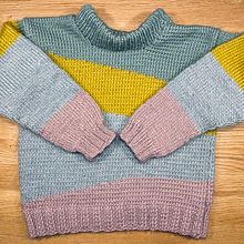 Mein Kursprojekt: Pullover mit der Intarsientechnik stricken. Fashion Design, Fiber Arts, DIY, Knitting, and Textile Design project by sinadepunkt - 02.18.2022