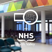 NHS Forth Valley Art-walls commission . Desain Interior proyek oleh Leigh Bagley - 02.21.2022