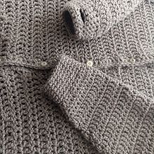 Mi Proyecto del curso:  Top-down: prendas a crochet de una sola pieza. Un proyecto de Diseño de moda, Tejido, DIY, Crochet y Diseño textil de Laura Verónica Muniz - 22.02.2022
