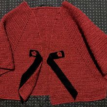Mi Proyecto del curso:  Top-down: prendas a crochet de una sola pieza. Fashion Design, Fiber Arts, DIY, Crochet, and Textile Design project by Ana Maria Navarro - 02.22.2022