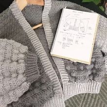 Meu projeto do curso: Crochê: design e confecção de roupas com estilo romântico. Fashion Design, Fiber Arts, DIY, Crochet, and Textile Design project by Cláudia Gonçalves - 02.25.2022