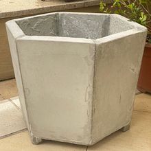 My project in Concrete Furniture Creation for Beginners course. Arts, Crafts, Furniture Design, Making, Interior Design, Interior Decoration, and DIY project by djryanash - 02.25.2022