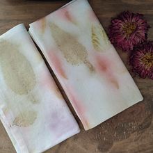 Meu projeto do curso: Impressão botânica em tecido  . % Indiamara Carraro Nilzen tarafından hazırlanan Sanat ve El Sanatları, Moda Tasarımı, Kendin Yap, Tekstil Bo, ama, Tekstil Baskısı, Ve Tekstil Tasarımı projesi - 03.01.2022