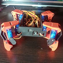 Robot cuadrupedo. 3D, Industrial Design, Product Design, 3D Modeling, and 3D Design project by Everland Ttito Condori - 01.31.2022
