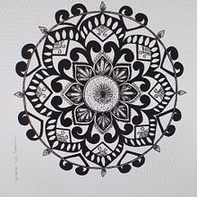 My project in The Art of Mandala Drawing: Create Geometric Patterns course. Drawing & Ink Illustration project by fuentesmalualves - 02.26.2022