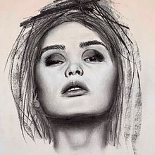My project in Artistic Charcoal Portraiture: Creating Atmosphere course. Traditional illustration, Fine Arts, Drawing, Portrait Drawing, Realistic Drawing, and Artistic Drawing project by Anne Scheltes - 03.04.2022