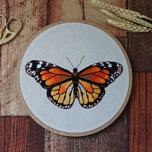 Meu projeto do curso: Técnicas de bordado realista. Un projet de Illustration traditionnelle, Broderie , et Design textile de Manoela Castejon - 05.03.2022