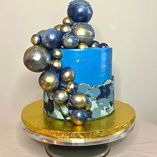 My project in Cake Design: Modern Decorating Techniques course. Design, and DIY project by eframm1979 - 03.07.2022