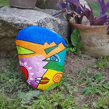 Piedras decorativas. Un progetto di Pittura acrilica di Patricia Liliana Torres - 09.03.2022