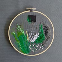 I Think It Was A Garden . Embroider, Design, Traditional illustration, and Fiber Arts project by Maria Meiga - 02.13.2022