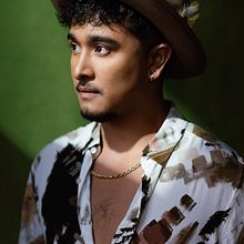 Headshots... the light and dark and what is in between . % jysctz8kfy tarafından hazırlanan Fotoğrafçılık projesi - 03.10.2022