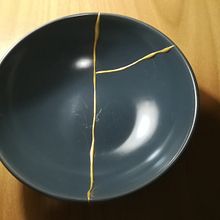 My project for course: Introduction to Kintsugi: Repair Your Pottery with Gold. Artesanato, Artes plásticas, Cerâmica, e DIY projeto de Stephanos Anastassakis - 08.03.2022