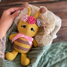 Beatriz. Un proyecto de Tejido, Amigurumi, Crochet, Diseño, Diseño de juguetes y Diseño de personajes de Tutitas - 13.07.2020