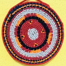 Meu projeto do curso: Tecelagem de cestas para iniciantes: técnica em espiral. Projekt z dziedziny Projektowanie dodatków, Craft, Projektowanie mod,  Tkactwo, Wzornictwo tekst i liów użytkownika Surama Caggiano - 11.03.2022