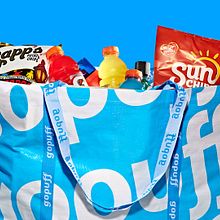 Gopuff Rebrand. Un progetto di Design, Br, ing, Br, identit, Br e Strateg di Adam Katz - 15.03.2022