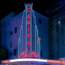 My project for course: Photography with Color: Create a Cinematic Look Ein Projekt aus dem Bereich Außenfotografie, Fotografie für Instagram, Fotografische Komposition und Farbenlehre von Ferdaus Salleh - 10.03.2022