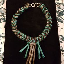 Collana intrecciata . Un proyecto de Artesanía de Valentina Cecchi - 17.03.2022