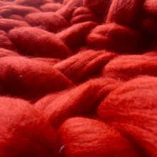 Mi Proyecto del curso: Introducción al arm knitting y teñido de lana. Un progetto di Interior Design, Fiber Art, Tintura tessile, Maglia e Textile Design di Julieta Andrea Hain - 19.03.2022