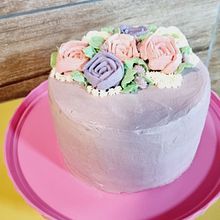 Meu projeto do curso: Flores decorativas de buttercream para cake design. Design, and DIY project by Izabel Barbosa Marques - 03.24.2022
