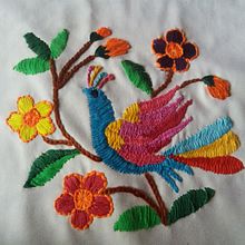 Mi Proyecto del curso: Bordado contemporáneo con puntos tradicionales mexicanos. Un proyecto de Artesanía, Bordado, Tejido y Diseño textil de María De Los Ángeles Martínez avendaño - 26.03.2022